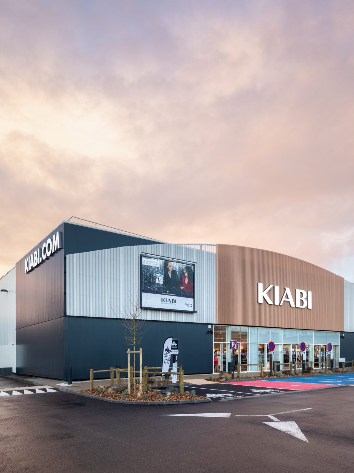 shopping-centre-maintenance-renovation-campaign-korus-group